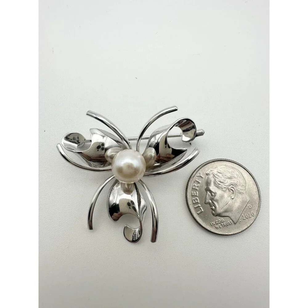 Vintage Silver & Genuine Pearl Flower Brooch Pin